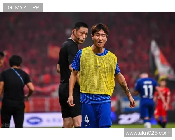 武汉篮球队技术争议引发热议球迷与专家各抒己见探讨战术与裁判判罚